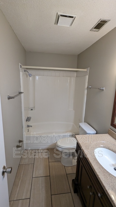 Photo - 1100 Pineland Ave Unit Apt 3H