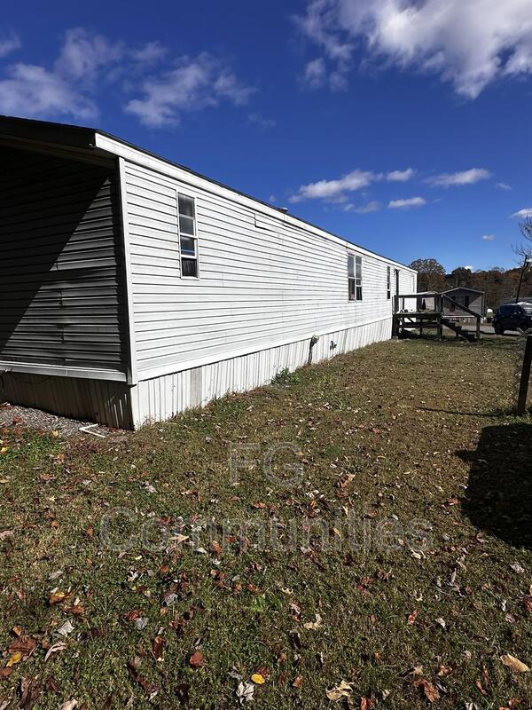 Photo - 1810 Willowberry Ln