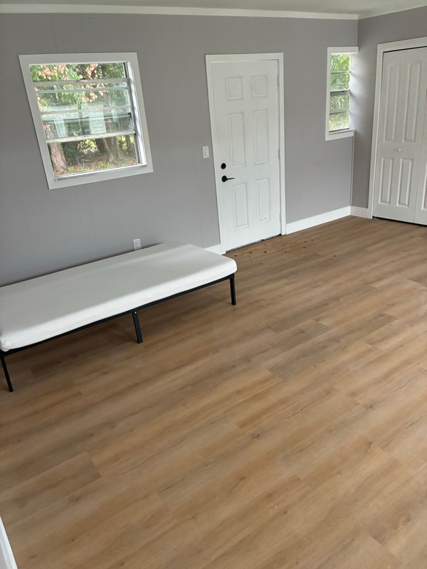 Photo - 5500 Huber Dr