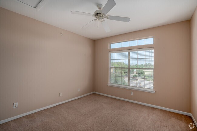 1BR, 1BA - 650SF - Bedroom