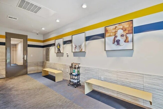 Building Photo - 1317 Post Oak Park Dr Unit 247