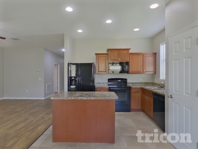 Photo - 158 Blackstone Creek Rd