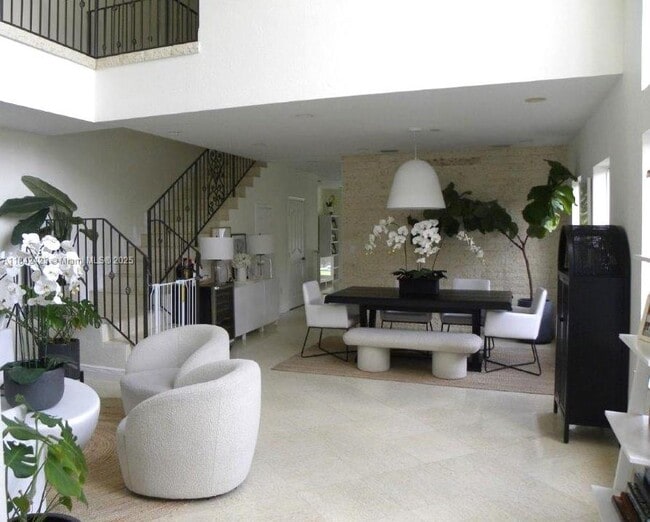 3532 SW 23rd Ter