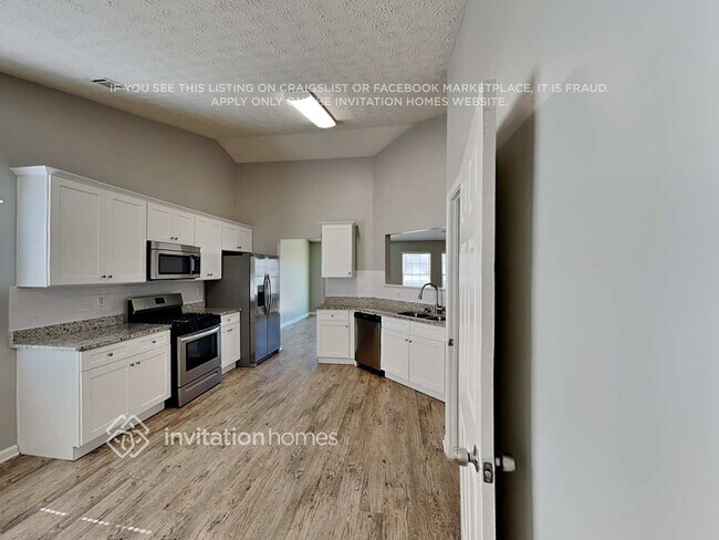 Photo - 1720 Courtyard Ln