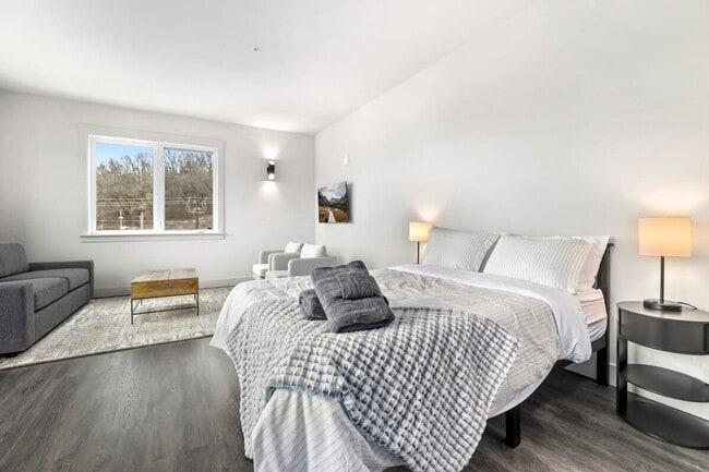 Photo - 10 Riordan Rd Unit ID1221879P