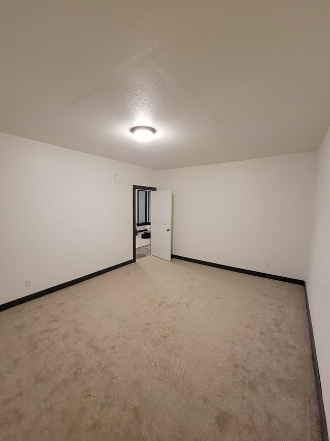 Photo - 613 Market St