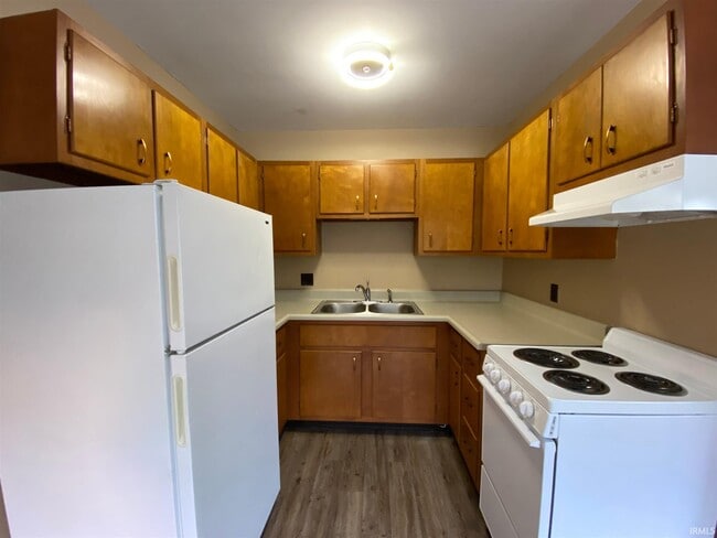 Photo - 1101 N College Ave