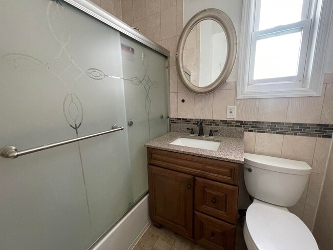 Photo - 297 Fulton Ave