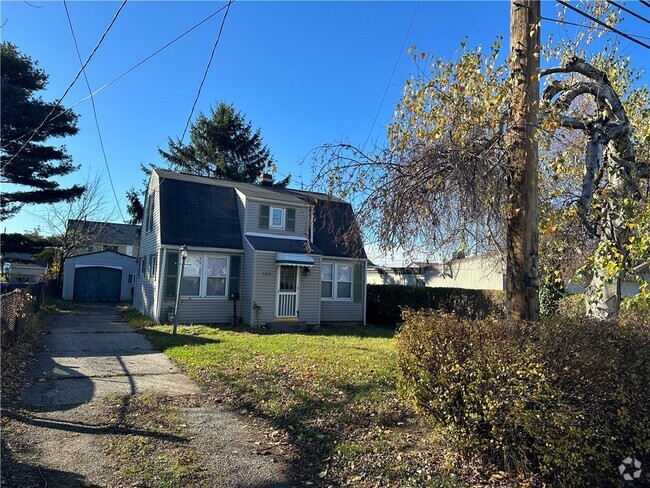 Building Photo - 1212 Filmore Ave Rental