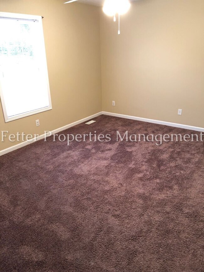 Photo - 3 Bedroom Newburgh Home!!