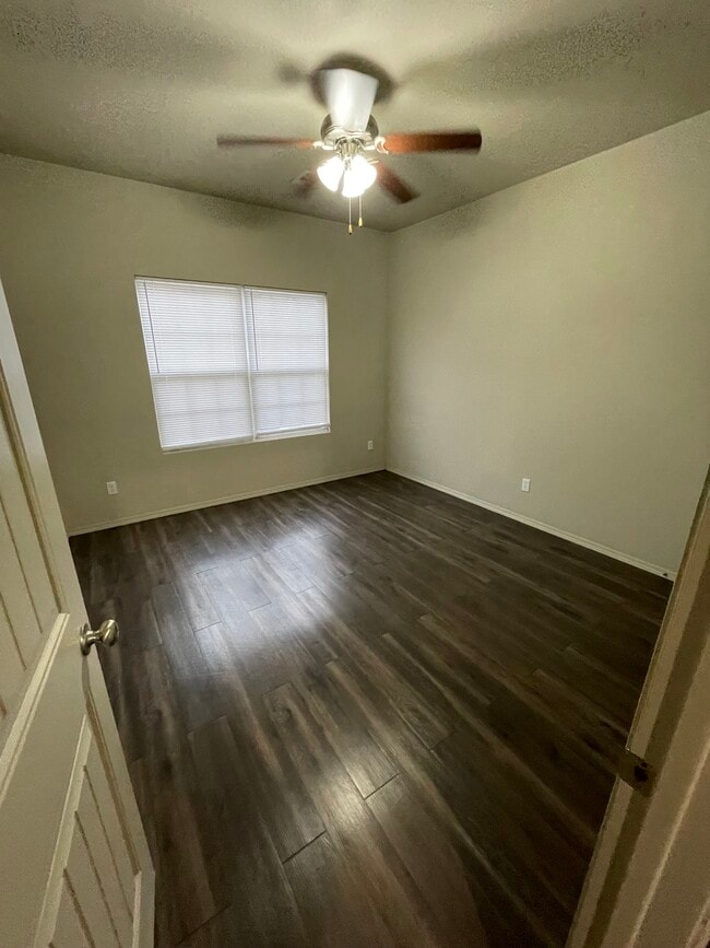 Photo - 3165 S Waterview Ln