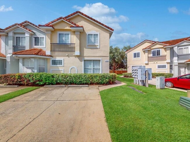 Building Photo - 1302 S Beach Cir