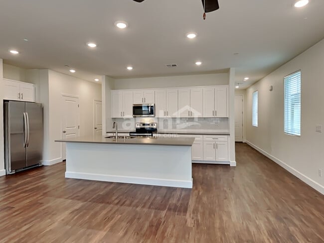 Photo - 294 Austin Bellerose Pl