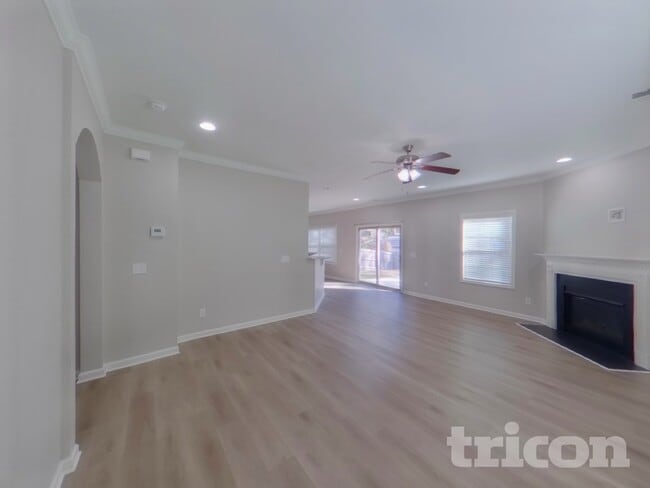 Photo - 326 Fairford Rd