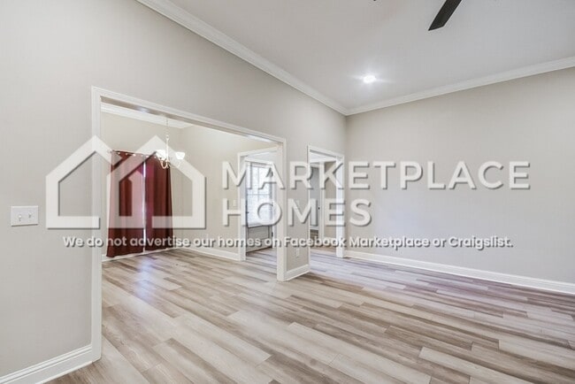Photo - 569 Silver Hill Dr