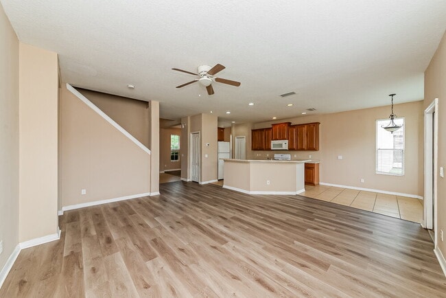 Photo - 6305 36th Ct E