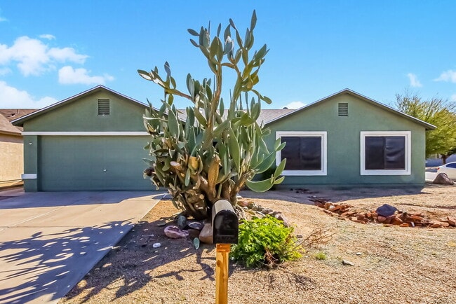 Building Photo - 4537 N 87th Ave Rental