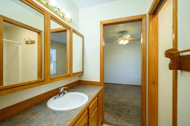 Photo - EDD1411 Unit #1