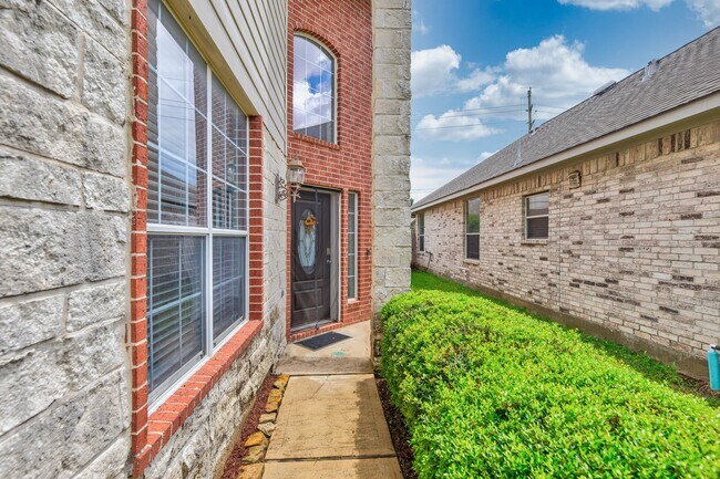 Photo - 6451 Applewood Forest Dr