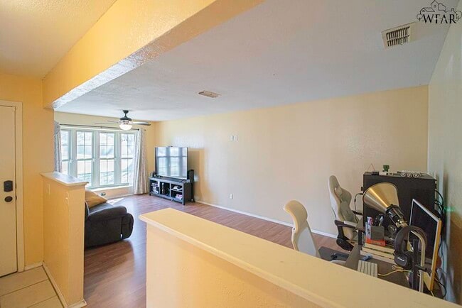 Photo - 1223 Amherst St