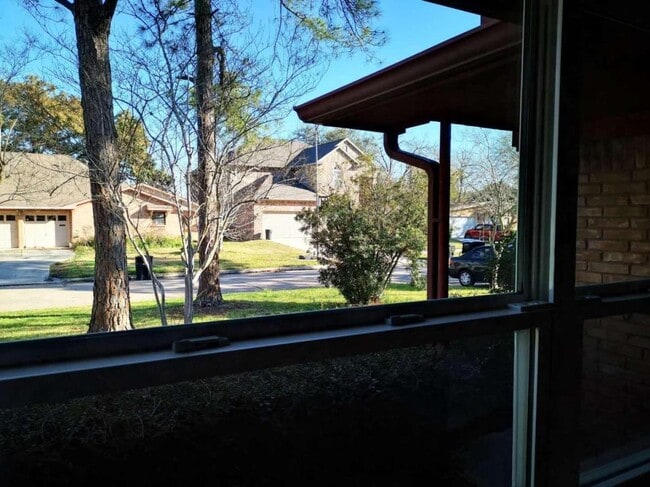 Photo - 5527 Darnell St