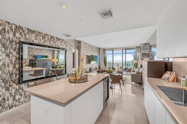Photo - 88 SW 7th St Unit 3806