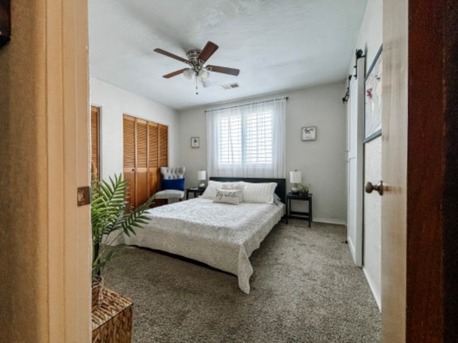 Photo - 4706 Crest Ave SE