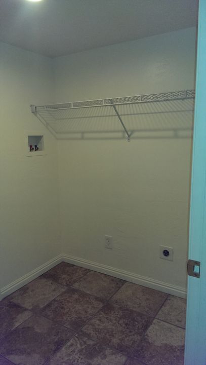 Wash Room - 361 East State Street