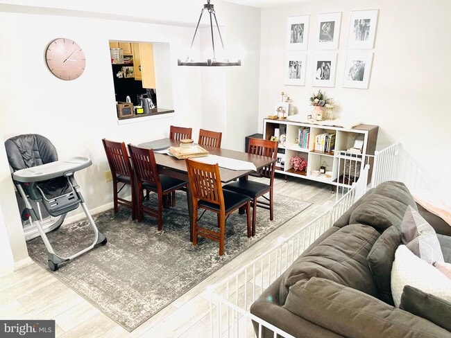 Photo - 16 Mateus Way