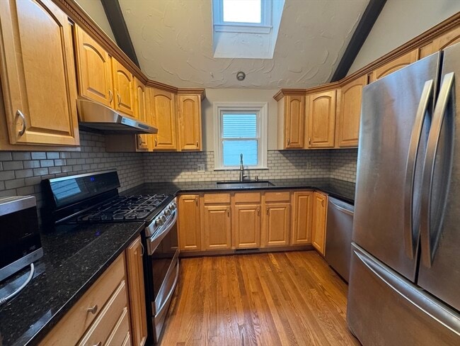 Photo - 229 Wellman Ave