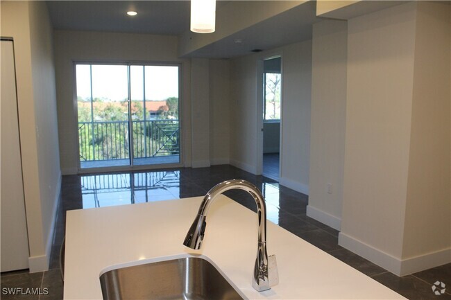 Building Photo - 26610 Rosewood Pointe Dr Unit C-204 Rental