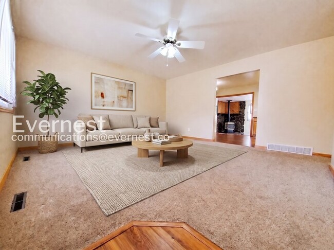 Photo - 1116 Juniper Ct