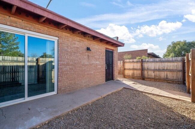 Photo - 3032 N Edith Blvd Unit 3032 Edith