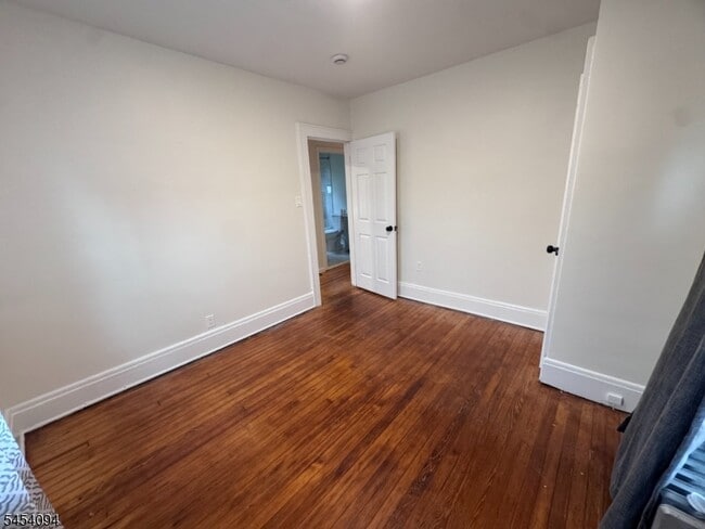 Photo - 182 Greenbrook Rd Unit 1