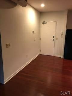 Photo - 11 W 2nd St Unidad 334