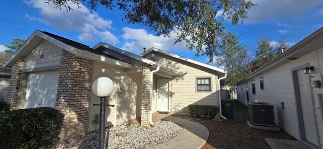 Photo - 2315 NE 40th Ave