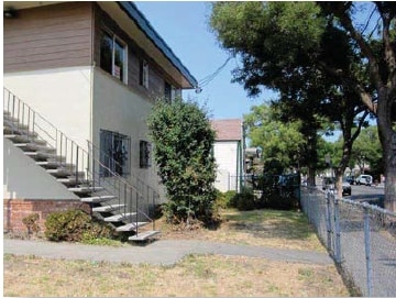 Photo - 8130 Birch St