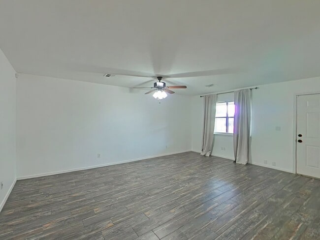 Photo - 4914 SE Hardin Ave