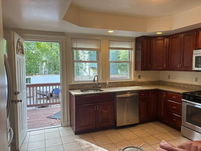 Photo - 167 Sharon St