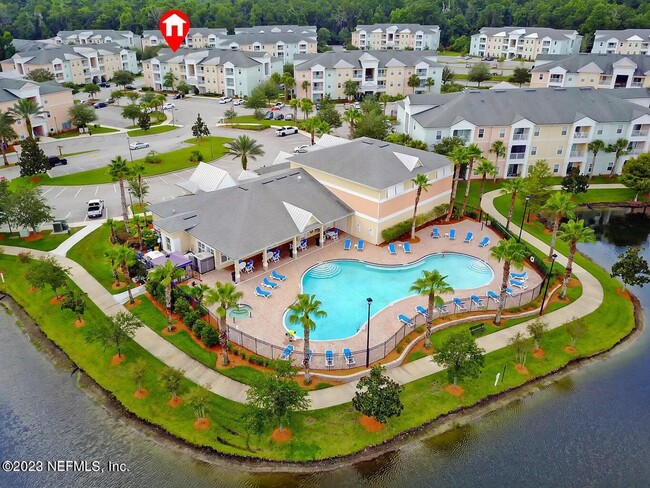 Building Photo - 8226 Green Parrot Rd Unit 308