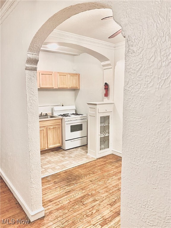 Photo - 2830 E 130th St Apartment Unit 6R