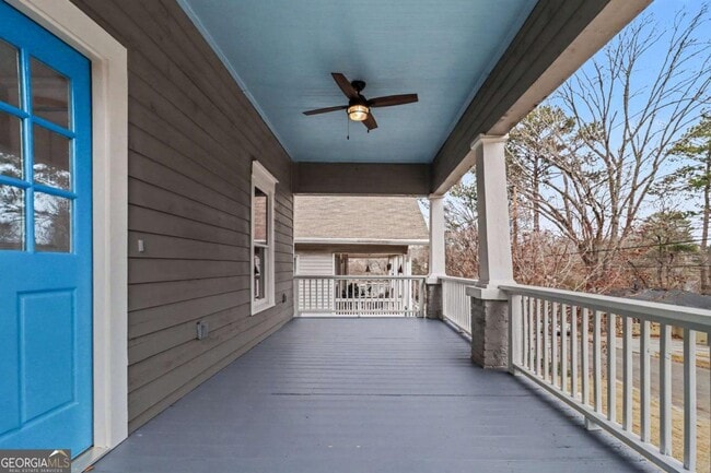 Photo - 202 Lansdowne Ave