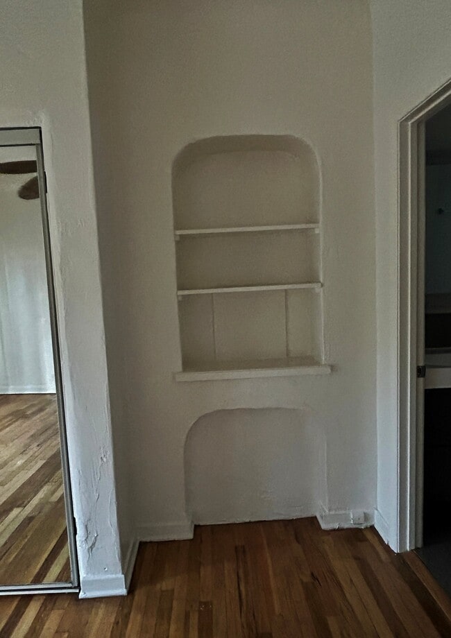 Photo - 806 N Poinsettia Pl Unit 3-5