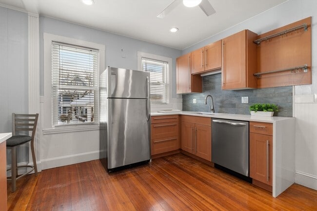 Photo - 97 Bow St Unidad 2