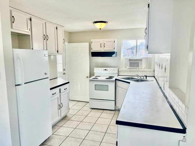 Photo - Charming 3-bedroom, 1-bathroom home availa...