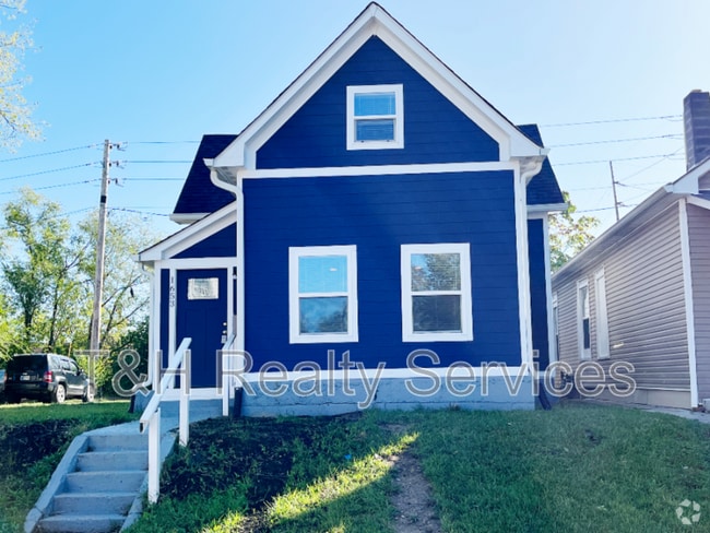 Building Photo - 1653 S Delaware St Rental
