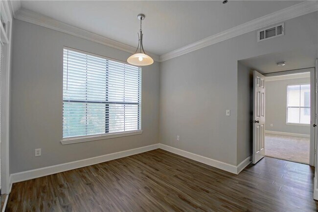 Photo - 3777 Peachtree Rd NE Unidad 1338