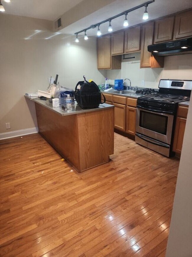 Photo - 1601 Broadway Unidad 1