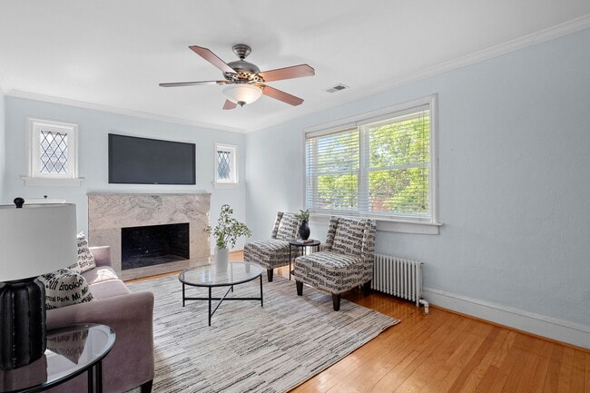 Photo - 7055 Dartmouth Ave