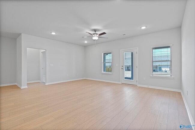 Photo - 206 Osceola Cir